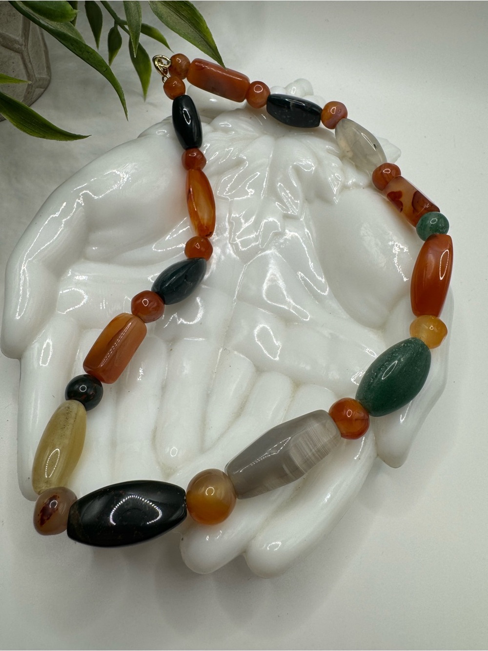 Vintage beggar’s bead natural stone necklace, EUC. 18”.